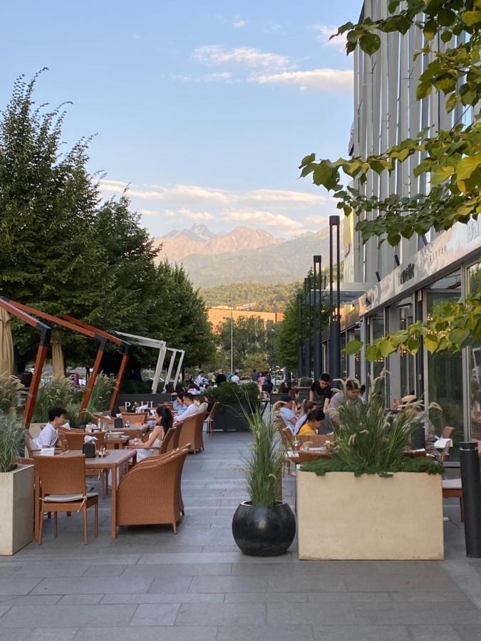 Студия Эрмитаж Атакент Almaty Ngoại thất bức ảnh